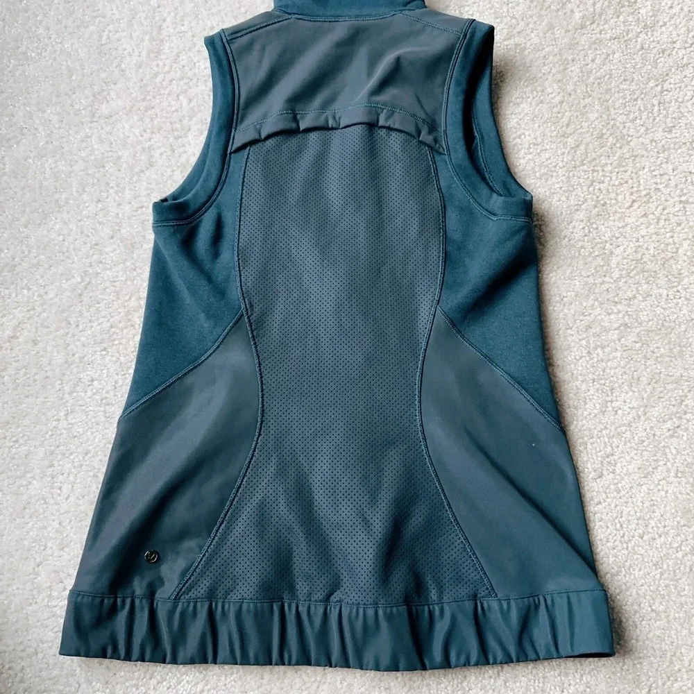 $178 NEW Lululemon Let's Get Visible Vest Size 6